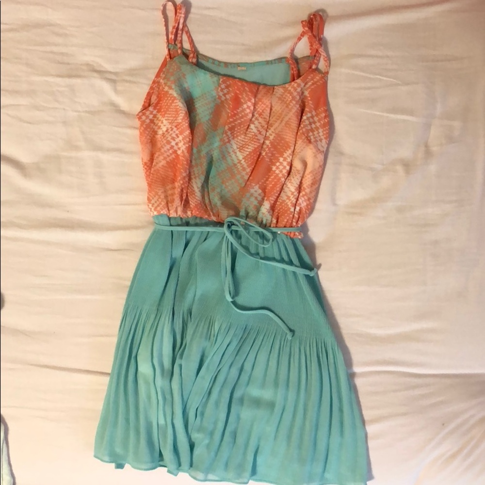 Loose dress with beautiful colors